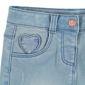 Short en jean avec patch forme coeur 
