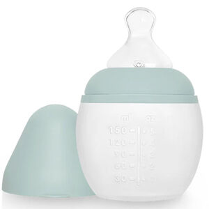 Biberon silicone 150 ml tétine débit lent Ivy Green Main Biberon silicone 150 ml tétine débit lent Ivy Green
