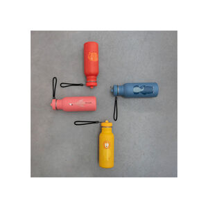 Gourde en acier inoxydable 500 ml - Mrs Elephant - Bleu Main Gourde en acier inoxydable 500 ml - Mrs Elephant - Bleu