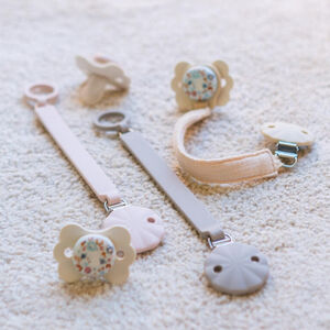 Attache sucette Wonderland Rose 