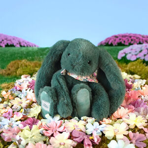 Petite peluche lapin fleurette eucalyptus 25 cm 